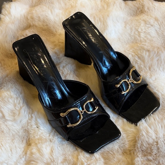 London Rag Shoes - London Rag Women's Black Patent Slide Heels with Gold Horsebit Accent 7 NWOT